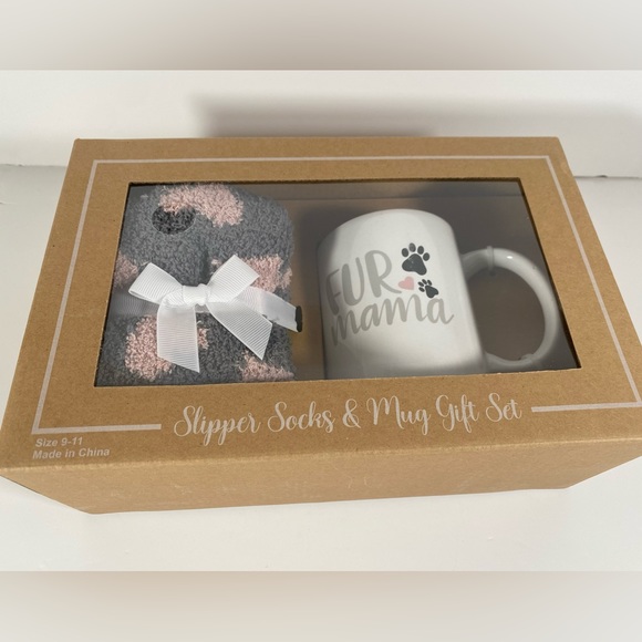 Fur Mama Coffee Cup and Fuzzy Gray and Pink Socks for Dog Owner Gift Set - Picture 2 of 11
